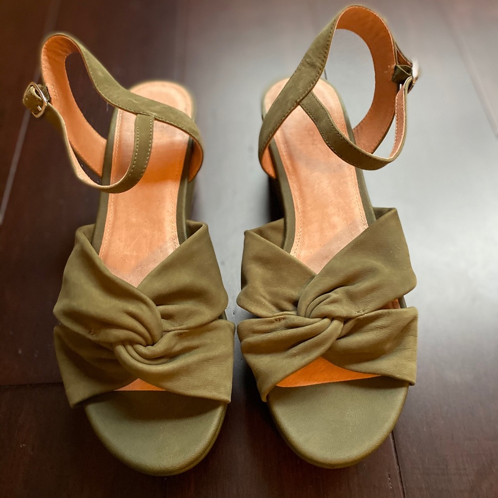 New, never worn green platform wedges